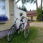 Kulttuurikartano Pekan Pirtit 住宿加早餐酒店 Haapavesi