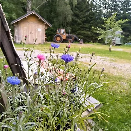 Kulttuurikartano Pekan Pirtit Bed & Breakfast Haapavesi