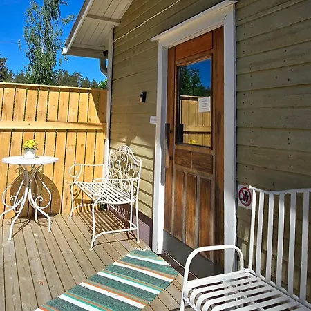 Bed & Breakfast Kulttuurikartano Pekan Pirtit